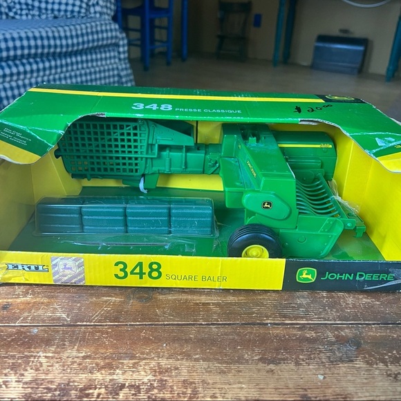 💚John Deere NWT square baler - Picture 2 of 5